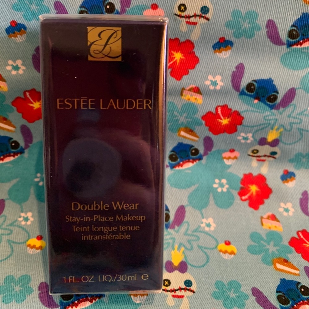 ***SOLD*** NIB Estée Lauder Double Wear Foundation